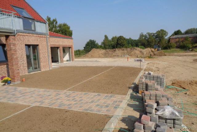 Erd- und Pflasterarbeiten Schwartz Gartenbau